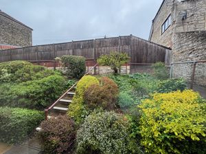 Photo 8- click for photo gallery